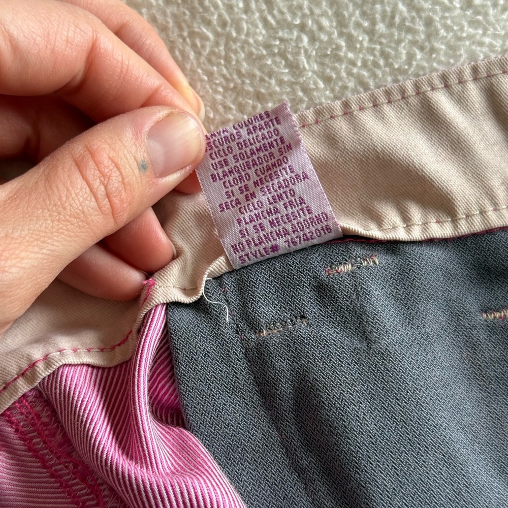 Vintage Y2K Diesel Pink Mid Rise Shorts | Size 27–29 - Picture 6 of 9